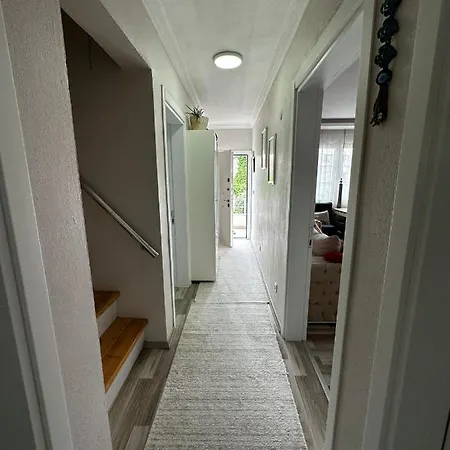 아파트 Alacati Merkeze 20 Metre 2+1 Ev
